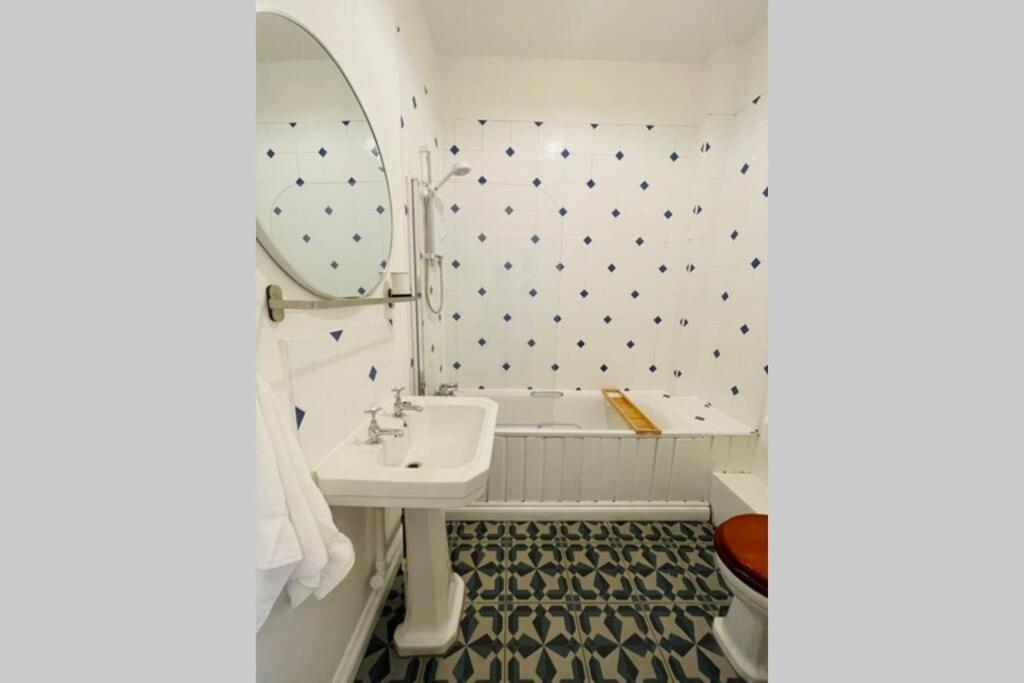 Nomihomes-Otis House-Free Parking X 2-Central -10Ppl Эксетер Экстерьер фото